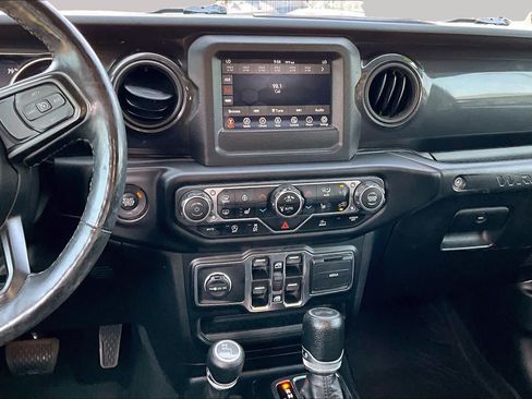 Used 2023 Jeep Wrangler Unlimited Sport AWD/4WD image 6