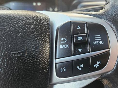 Certified 2022 Ford Explorer XLT w/ Equipment Group 202A image 18