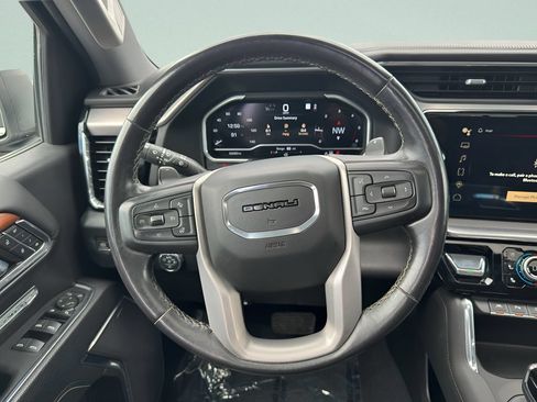Used 2022 GMC Sierra 1500 Denali w/ Denali Reserve Package AWD/4WD image 17