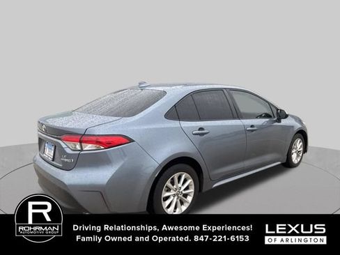 Used 2023 Toyota Corolla LE FWD image 3