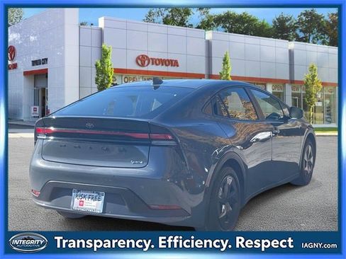 Certified 2024 Toyota Prius LE image 6