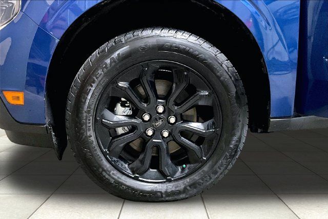 Used 2024 Ford Maverick Lariat w/ Black Appearance Package FWD image 12