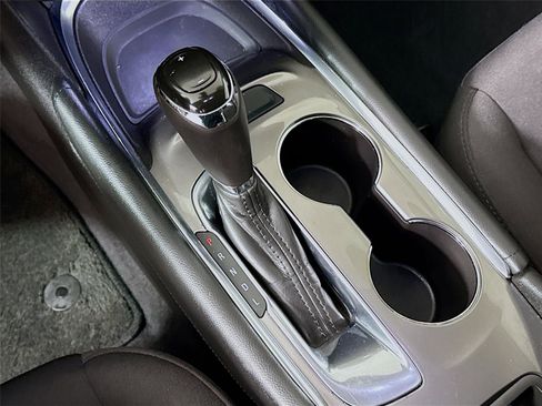 Used 2017 Chevrolet Malibu LT image 15