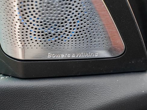 Used 2025 BMW X5 M60i image 11