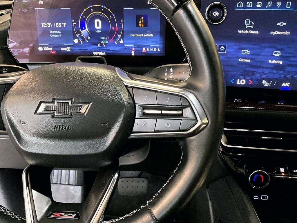 Used 2024 Chevrolet Traverse Z71 w/ Enhanced Driving Package AWD/4WD image 25