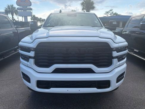 Used 2025 RAM 2500 Big Horn AWD/4WD image 1