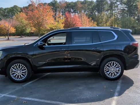 New 2026 GMC Acadia Denali w/ Super Cruise Package image 5