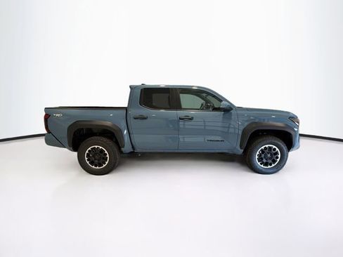 Used 2026 Toyota Tacoma TRD Off-Road w/ TRD Off Road Upgrade Package AWD/4WD image 7