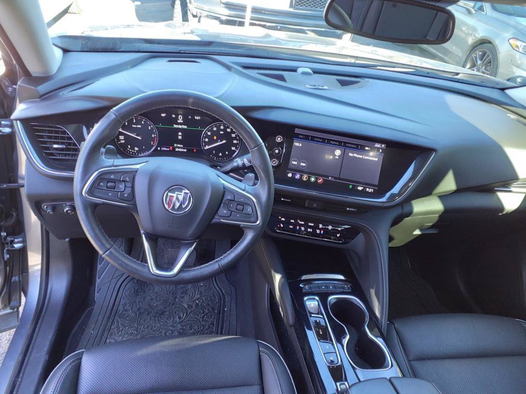 Used 2021 Buick Envision Essence FWD image 11