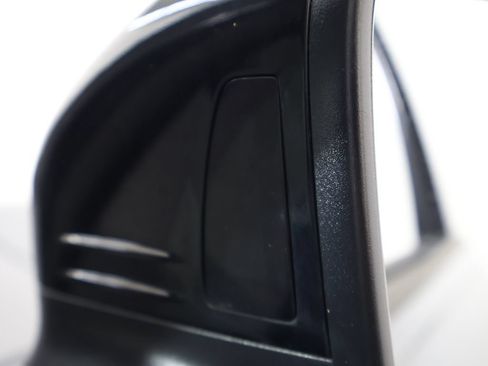 Used 2024 Volkswagen Tiguan SE R-Line FWD image 40