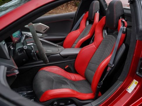 Used 2023 Chevrolet Corvette Stingray Premium Conv w/ Z51 Performance Package image 22