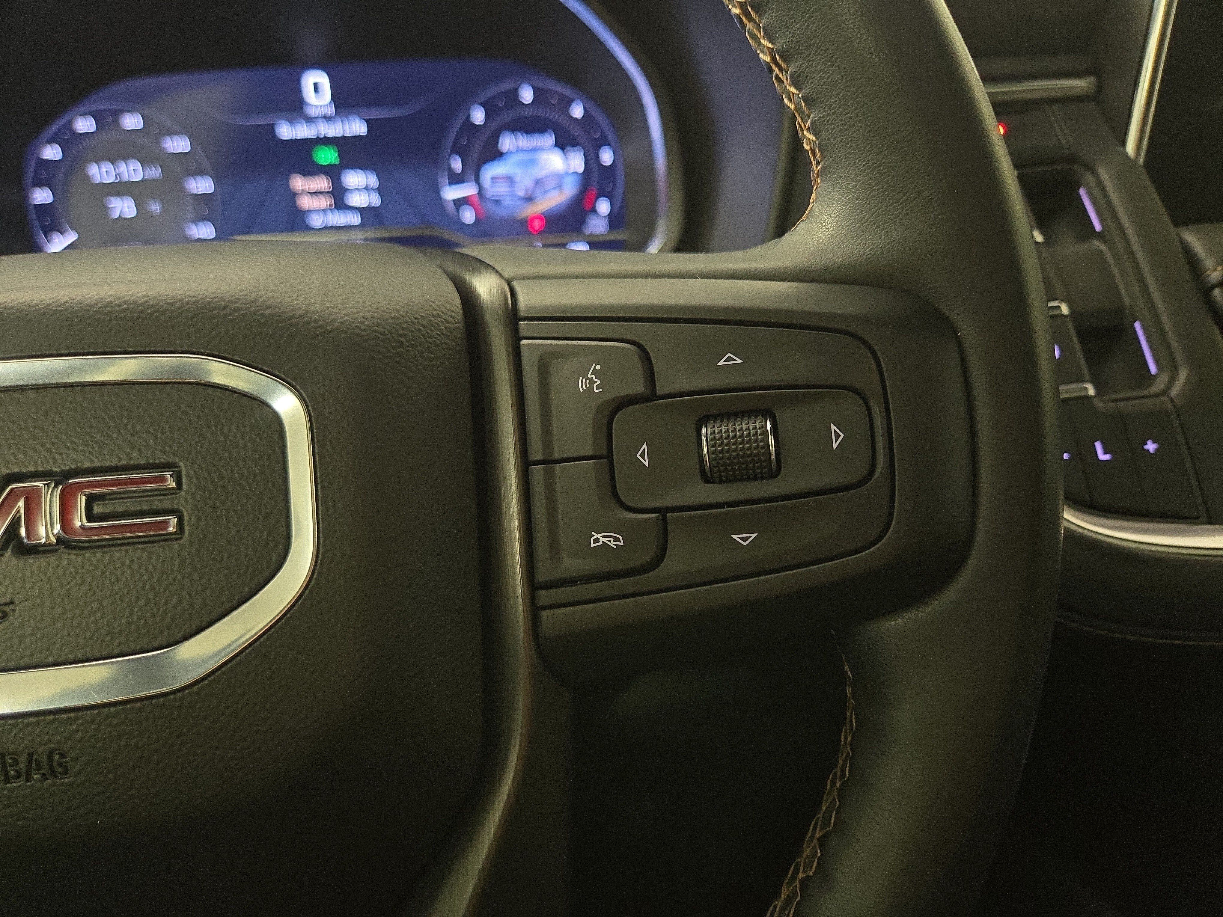 Certified 2023 GMC Yukon AT4 w/ AT4 Premium Plus Package AWD/4WD image 17
