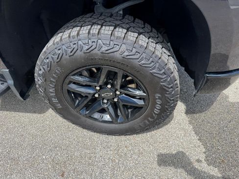 Certified 2024 Chevrolet Silverado 1500 LT Trail Boss w/ Convenience Package II image 11