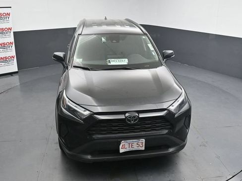 Used 2024 Toyota RAV4 XLE AWD/4WD image 11