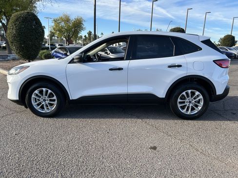 Used 2020 Ford Escape S image 3