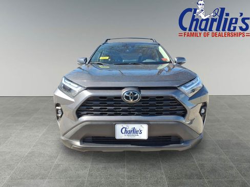 Used 2022 Toyota RAV4 XLE Premium image 2