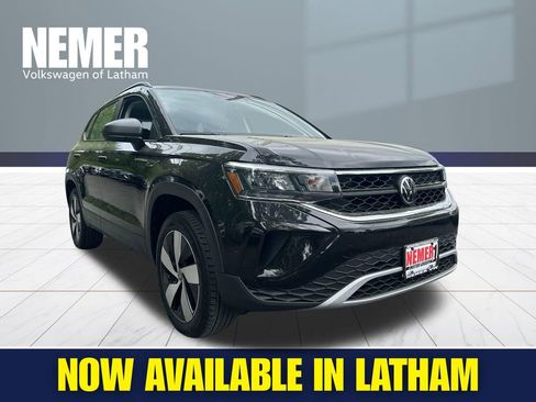 Used 2023 Volkswagen Taos S AWD/4WD image 6