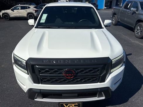 Used 2023 Nissan Frontier PRO-4X w/ Pro Convenience Package image 12