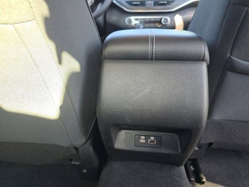 Used 2023 Nissan Altima 2.5 SV AWD/4WD image 21