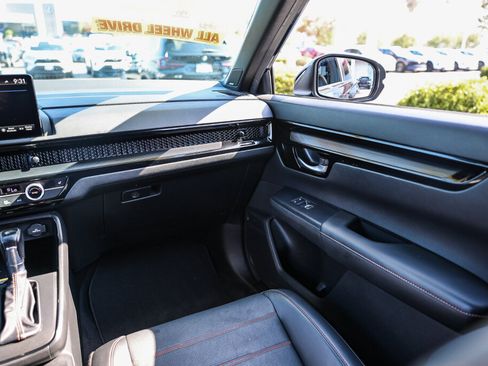 Used 2023 Honda CR-V Sport Touring image 6