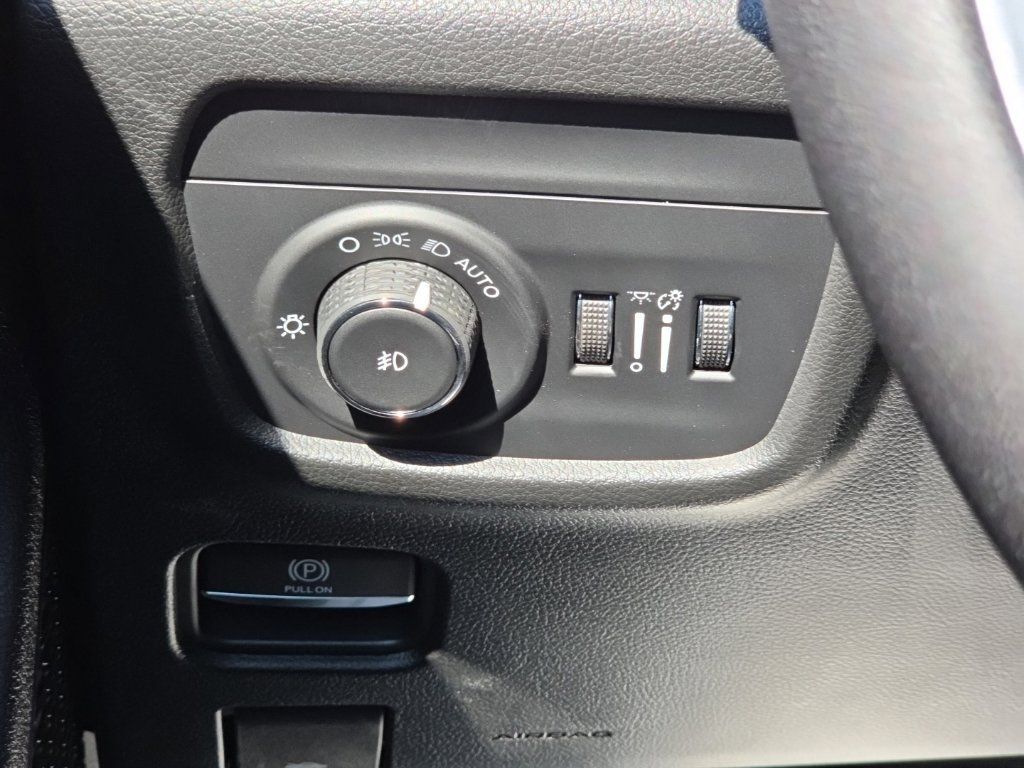 New 2026 Jeep Grand Cherokee L Limited AWD/4WD image 29