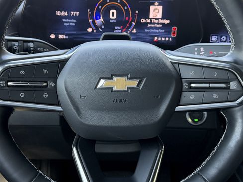 Used 2025 Chevrolet Traverse High Country image 41