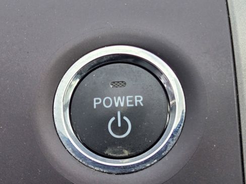 Used 2005 Toyota Prius FWD image 17