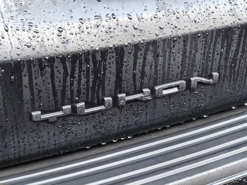 Used 2021 GMC Yukon AT4 image 3