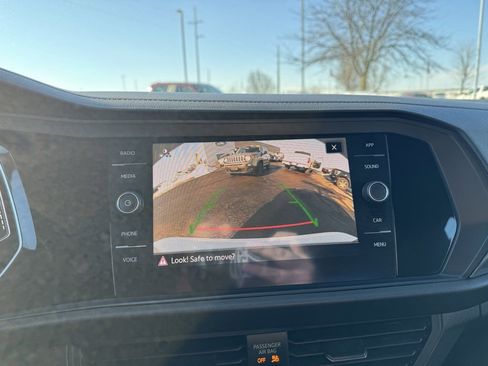 Used 2021 Volkswagen Jetta GLI Autobahn image 24