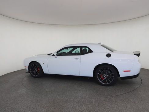 Used 2022 Dodge Challenger R/T Scat Pack w/ Plus Package image 9