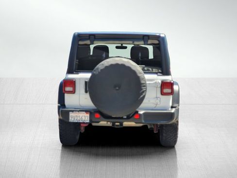 Used 2018 Jeep Wrangler Rubicon AWD/4WD image 5