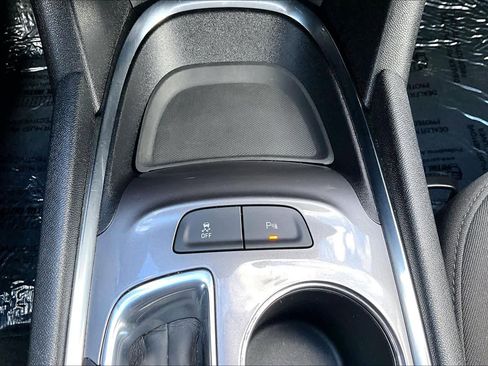 Used 2024 Chevrolet Malibu LT image 33