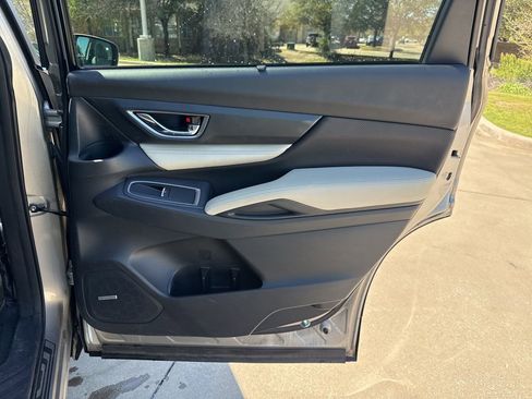 Used 2019 Subaru Ascent Limited w/ Popular Package #3 image 14