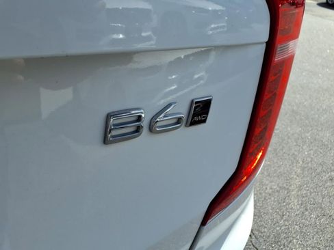 Used 2023 Volvo XC90 B6 Core w/ Protection Package Premier image 6