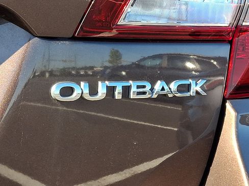 Used 2019 Subaru Outback 2.5i Premium AWD/4WD image 10