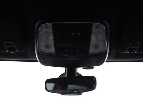 Used 2022 Jeep Grand Cherokee Limited image 25