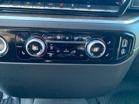 Used 2023 GMC Sierra 1500 Elevation image 27