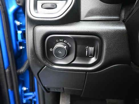 Used 2022 RAM 2500 Big Horn AWD/4WD image 12