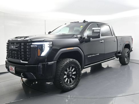 Used 2024 GMC Sierra 3500 Denali Ultimate AWD/4WD image 1