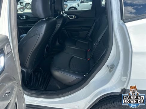 Used 2026 Jeep Compass Latitude w/ Sun and Sound Group AWD/4WD image 20