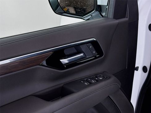 Used 2026 Chevrolet Tahoe LS image 18