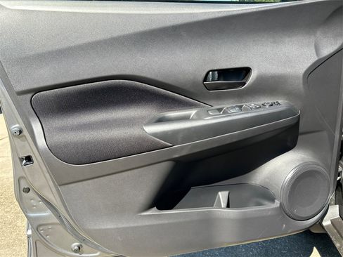 New 2025 Nissan Kicks Play S image 11