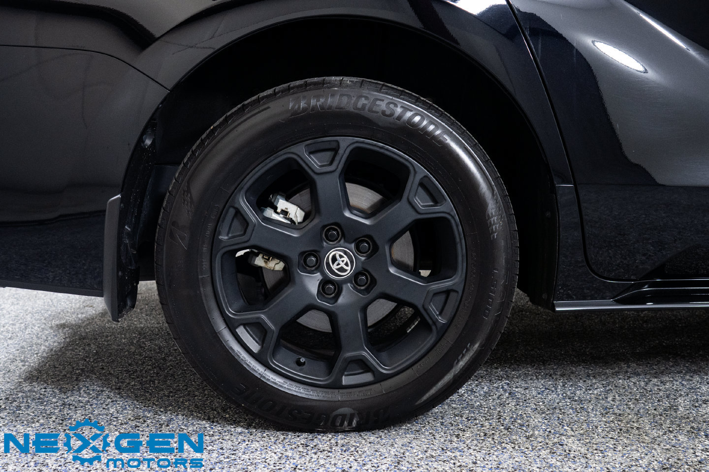 Used 2025 Toyota Sienna XLE Woodland Edition AWD/4WD image 52