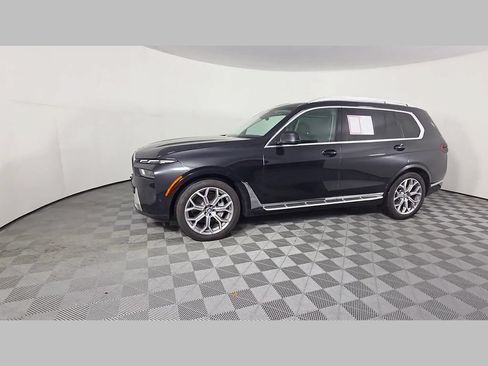 Used 2025 BMW X7 xDrive40i w/ Premium Package AWD/4WD image 46