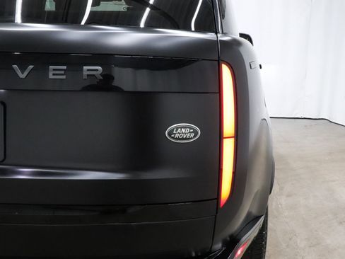 Used 2023 Land Rover Range Rover SE image 52