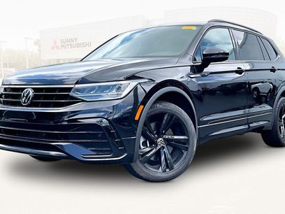 Used 2023 Volkswagen Tiguan SE R-Line
