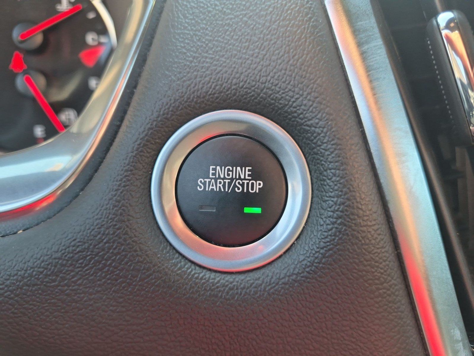 Certified 2023 Chevrolet Traverse Premier FWD image 17
