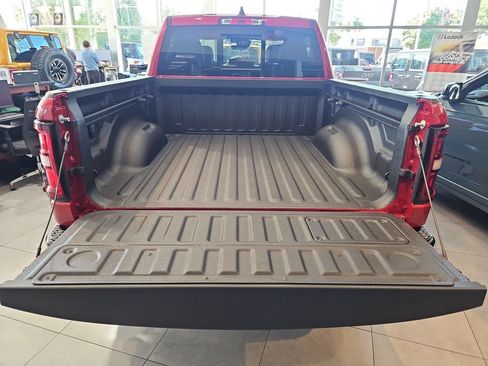 New 2026 RAM 1500 Laramie AWD/4WD image 9