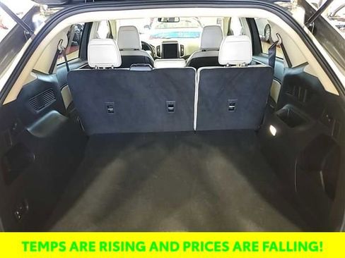 Used 2024 Ford Edge SEL image 16