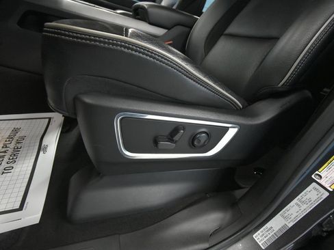 Used 2024 RAM 1500 Laramie image 6